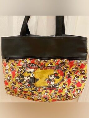 Limited Edition Disney Parks Large Tote Featuring Mickey & Minnie Mouse